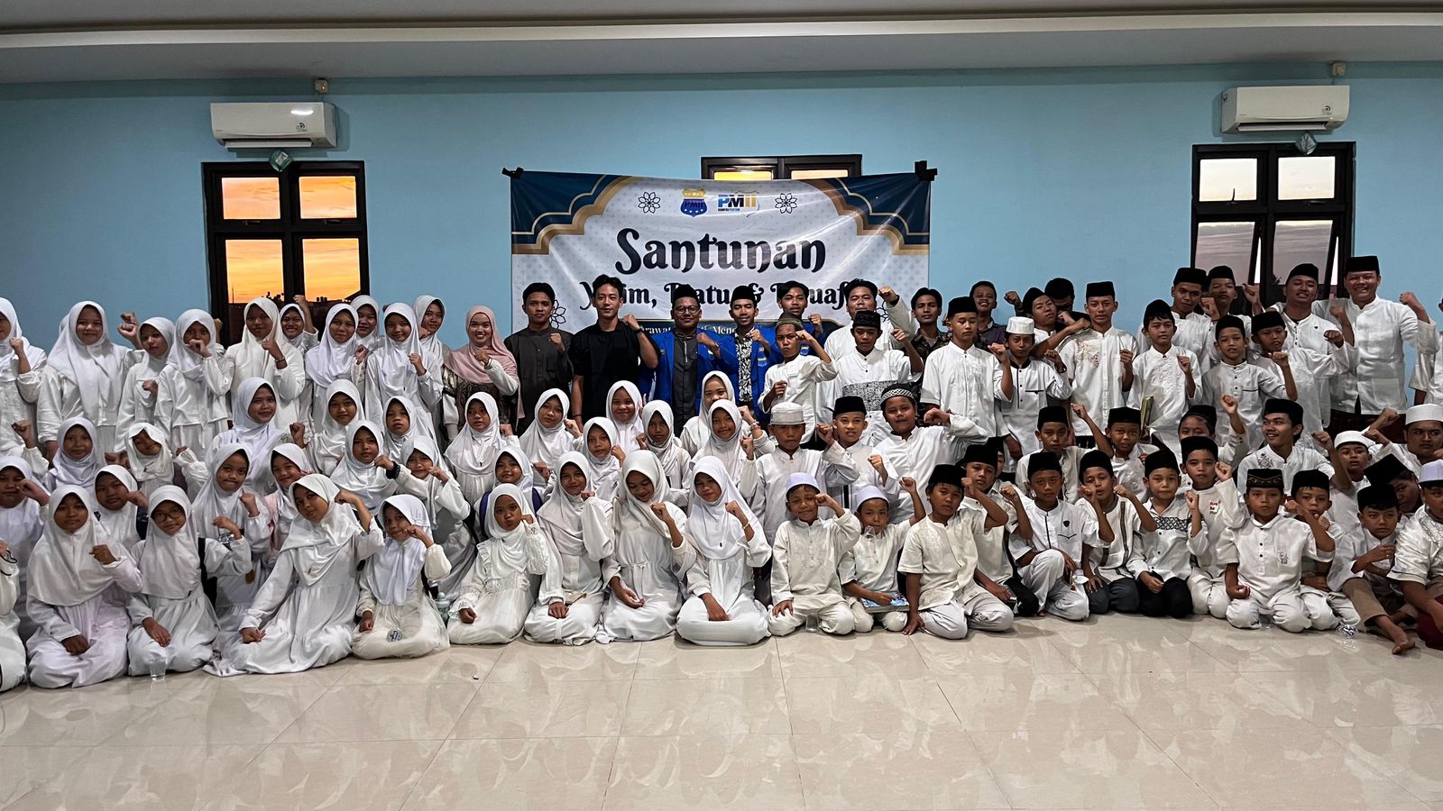 Merawat Kepedulian Sosial: PMII Komfuspertum Adakan Santunan Yatim, Piatu, dan Dhuafa di Ciputat